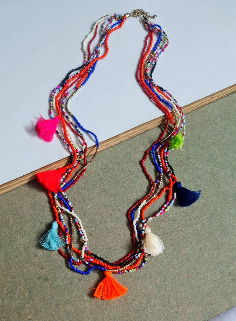 Boho Multi-strand Quaste Halskette Bunte Rocaille-Schichten von GangesIndiSoul