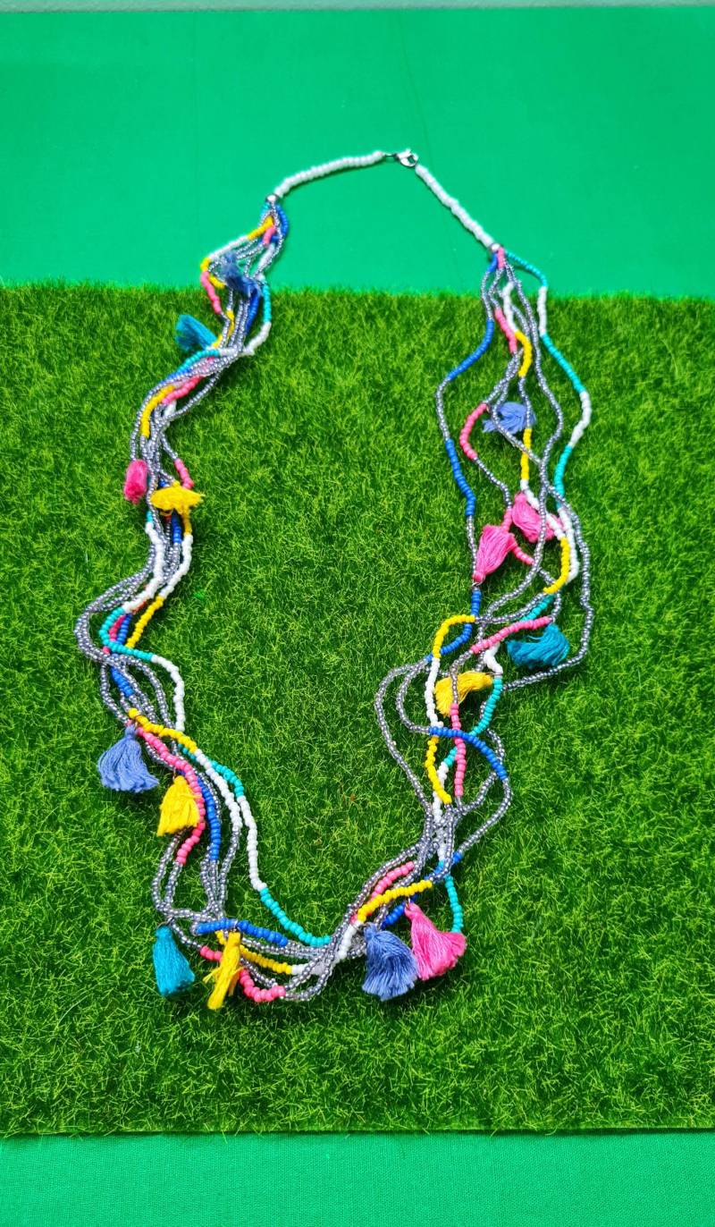 Boho Multi-strand-Rocailles Perlenkette Mit Bunten Quasten von GangesIndiSoul