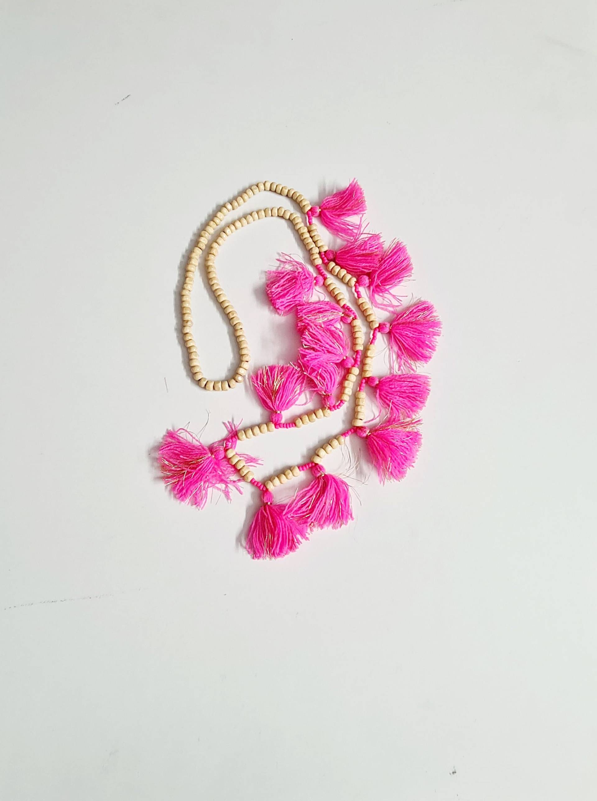 Boho Quasten-Halskette Bunte Holzperlen, Acrylgarn | 90cm von GangesIndiSoul