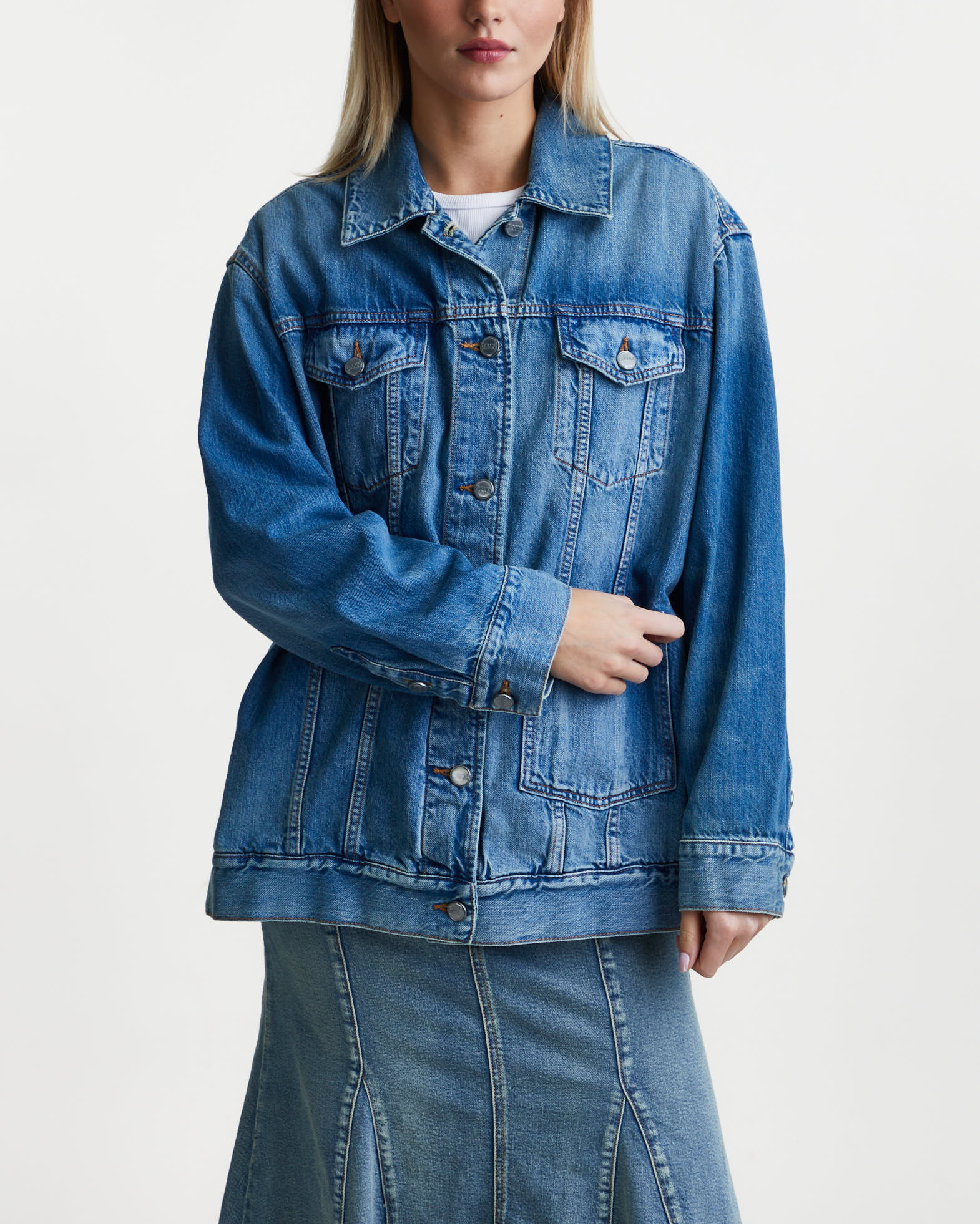 Ganni Jacka Tint Denim Oversized Light denim von Ganni
