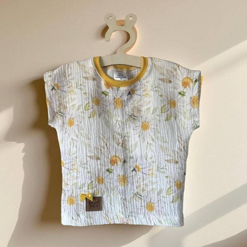 T-Shirt Baby Musselin, Babytshirt, Kindertshirt, Motiv Gänseblümchen, Handgefertigtes Kindershirt Aus Verschiedene Größen von GanskleinbyDenise