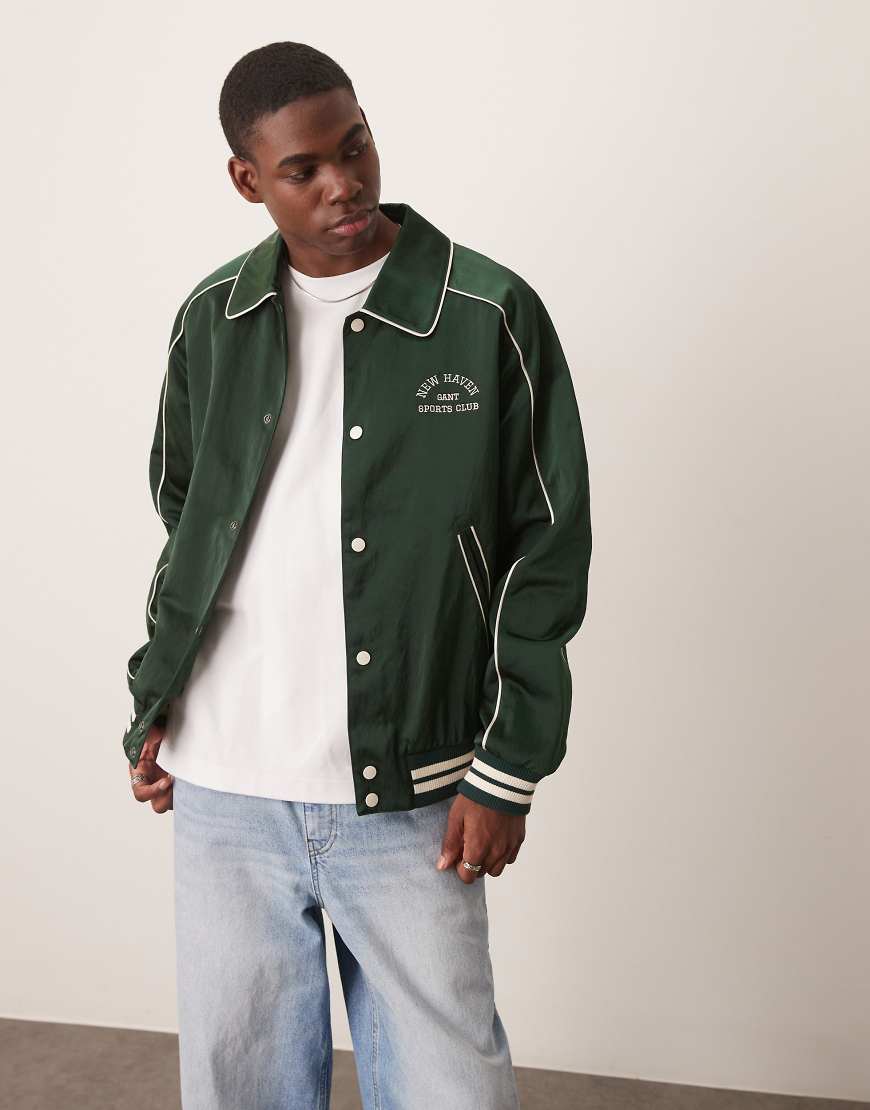 GANT - College-Bomberjacke in Grün mit „Sports Club"-Schriftzug von Gant