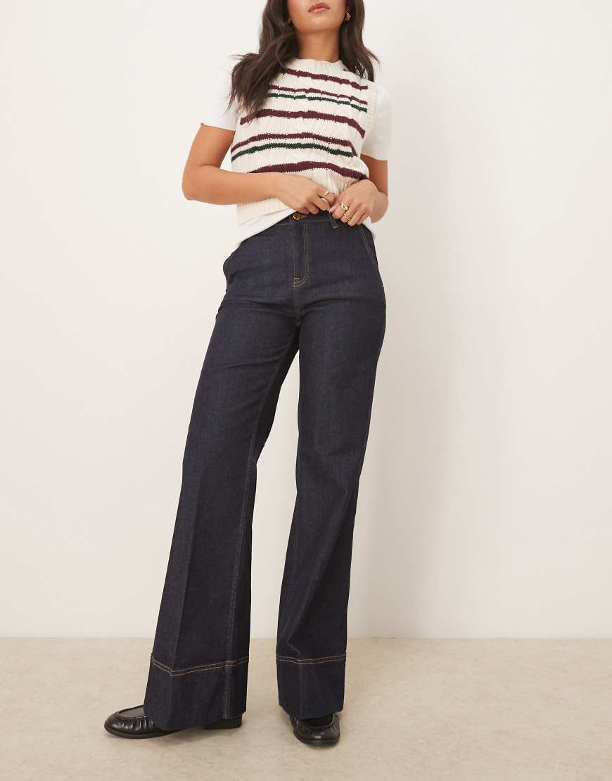 GANT - Elegante Stretch-Jeans in Dunkelblau mit weitem ausgestelltem Hosenbein von Gant