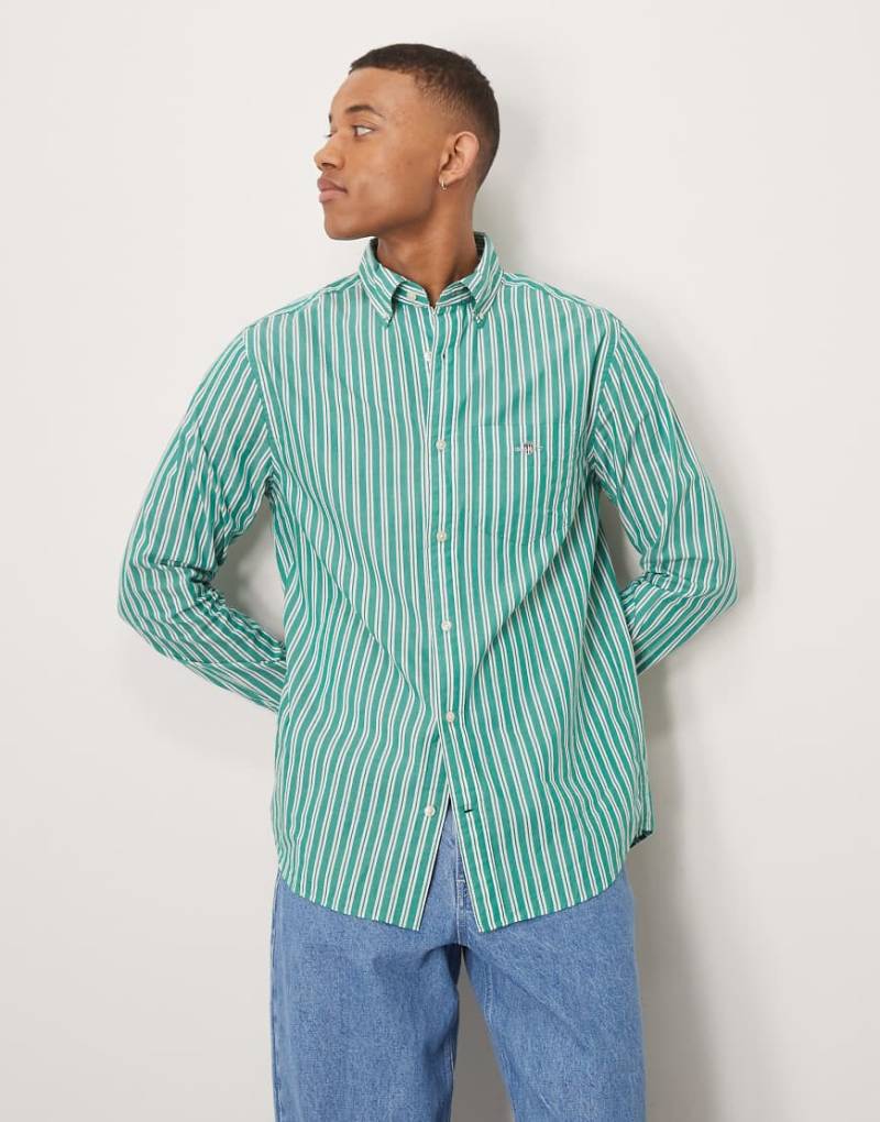 GANT - Klassisches Popeline-Hemd in gestreiftem Mittelgrün mit Wappen-Logo von Gant