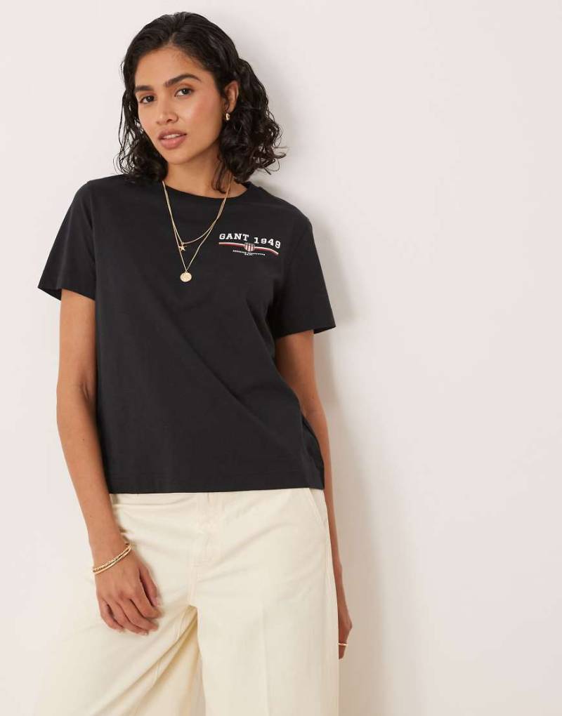 GANT - T-Shirt in Schwarz mit kleinem Logo von Gant