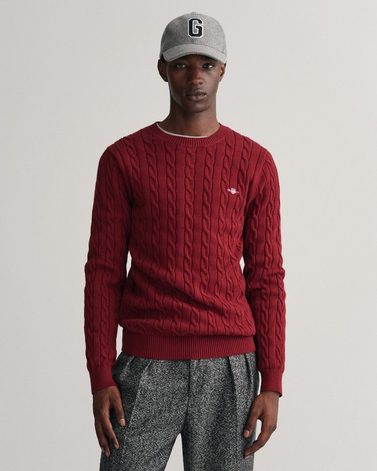 Gant Strickpullover COTTON CABLE C-NECK mit Wappen-Logostickerei auf der Brust von Gant