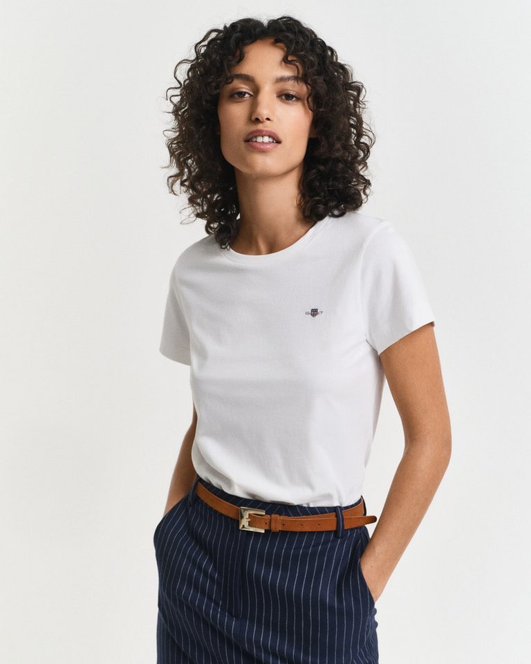 Gant T-Shirt REG SHIELD KA T-SHIRT mit einer kleinen aufgestickten Wappen-Grafik auf der Brust Gant T-Shirt REG SHIELD KA T-SHIRT mit einer kleinen aufgestickten Wappen-Grafik auf der Brust von Gant