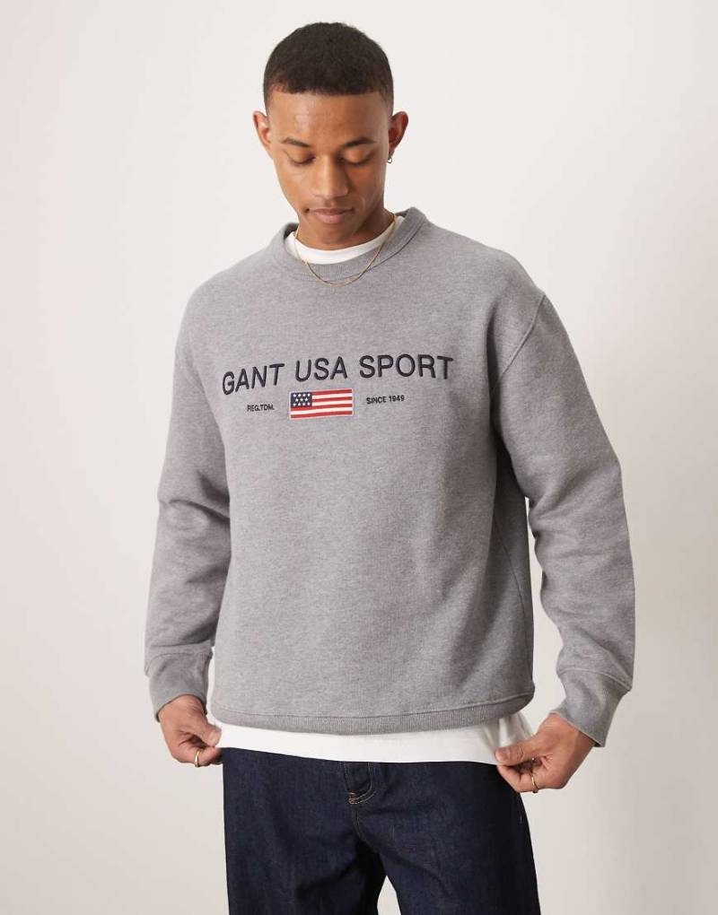 Gant - USA Sport - Relaxed Fit Sweatshirt in meliertem Grau mit gesticktem Logo von Gant