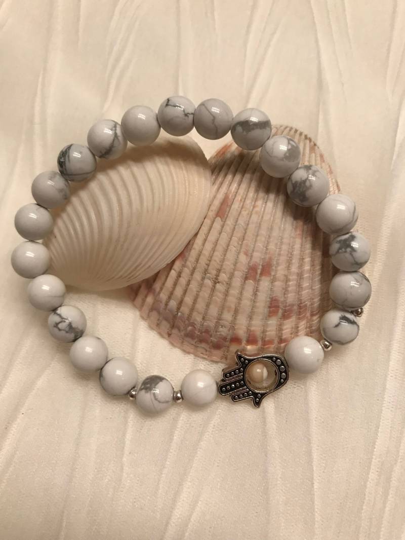 Weisser Howlith Edelstein Mit Hansa Hand | Balance Armband Unisex Heilendes Garabatobyc Weisser Howlith Edelstein Mit Hansa Hand | Balance Armband Unisex Heilendes Garabatobyc von GarabatoByC