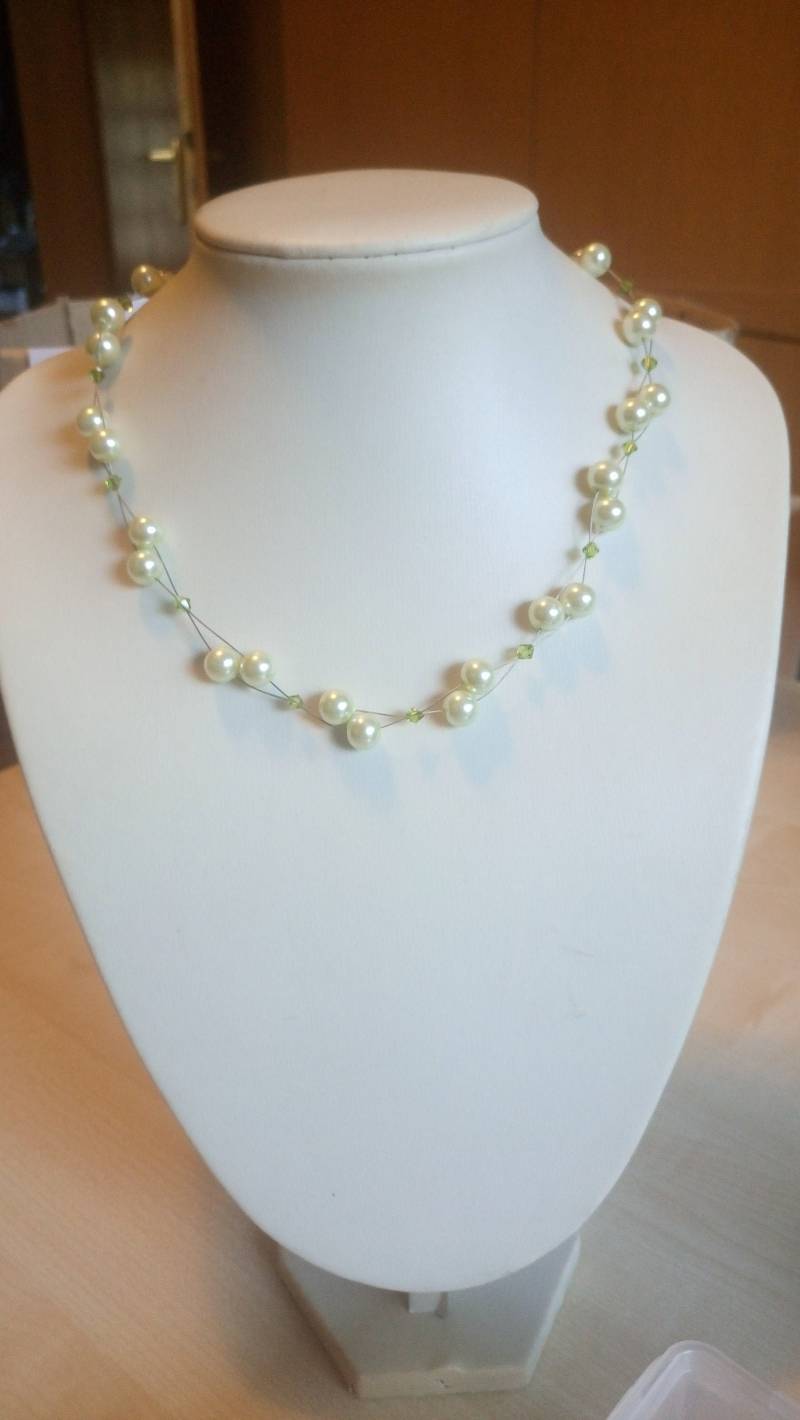 Brautschmuck Brautkette Kette Halskette Collier Pastellgrün Zartgrün Hellgrün Swarovski Für Die Braut Brautjungfer Brautmutter von GaramondKreation