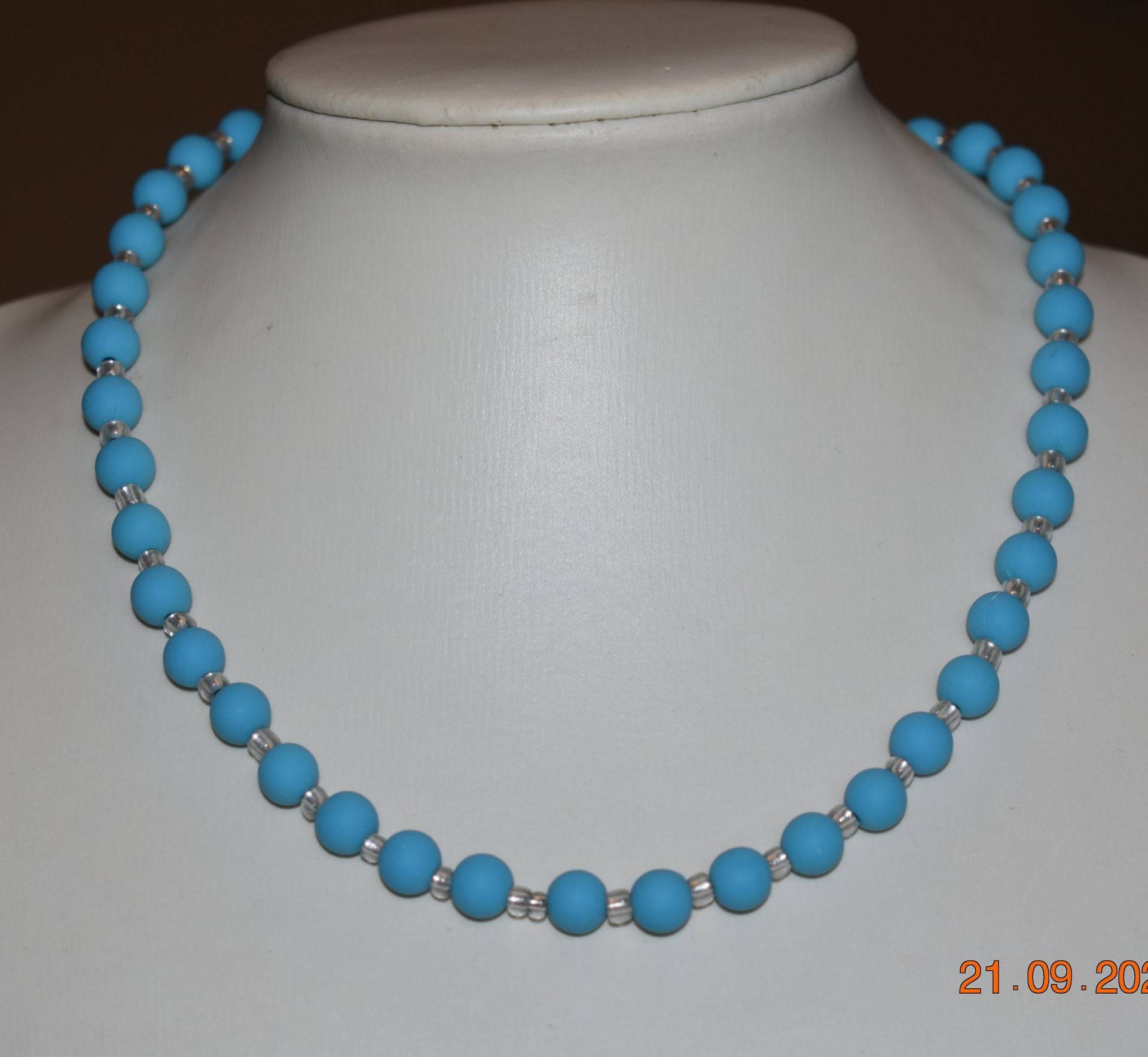 Kette Polaris-Effekt Glasperlen Matt Hellblau 44cm Geschenk Frau Verlobte Freundin Braut Kette Polaris-Effekt Glasperlen Matt Hellblau 44cm Geschenk Frau Verlobte Freundin Braut von GaramondKreation