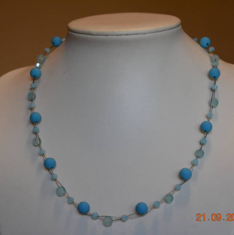 Kette Polaris-Effekt Glasperlen Matt Hellblau Preciosa Wie Swarovski 48cm Geschenk Frau Verlobte Freundin Braut von GaramondKreation