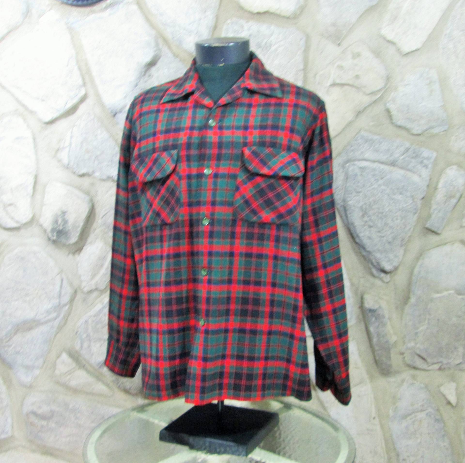 Vintage 1960 Rot & Grün Kariertes Pendleton Board Shirt Vintage 1960 Rot & Grün Kariertes Pendleton Board Shirt von GardenSpring