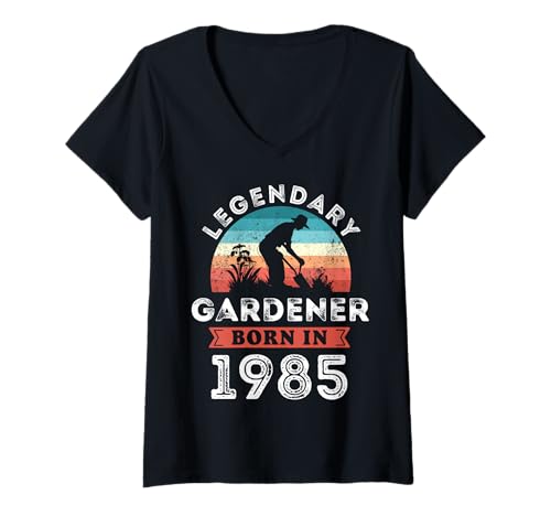 Damen Legendary Gardener Born in 1985, 40th Birthday Men T-Shirt mit V-Ausschnitt Damen Legendary Gardener Born in 1985, 40th Birthday Men T-Shirt mit V-Ausschnitt von Gardener 1985 Legends Gifts for Mens 40th Bday