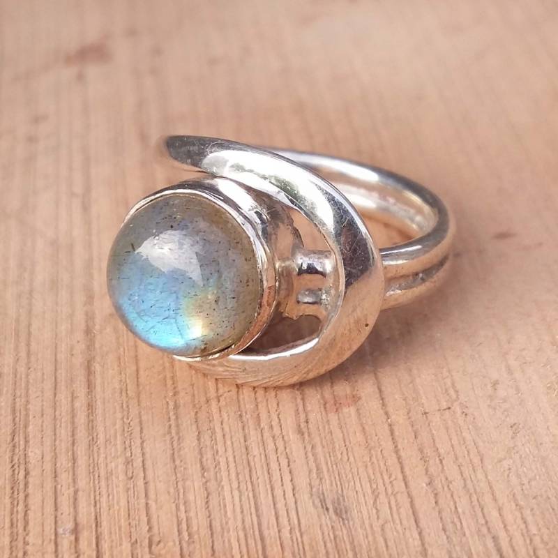 Blue Fire Labradorit Sterling Silber Ring Runder Cabochon Edelstein von GargigemsStudio