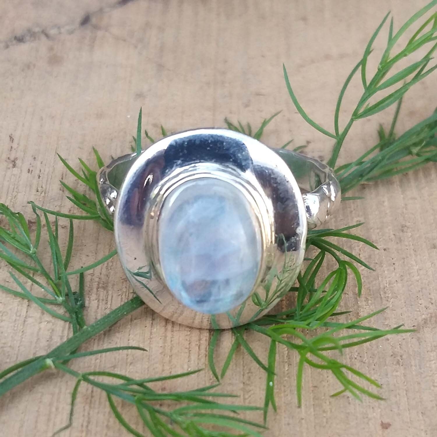 Oval Regenbogen Mondstein Ring 925 Sterling Silber Geburtsstein von GargigemsStudio