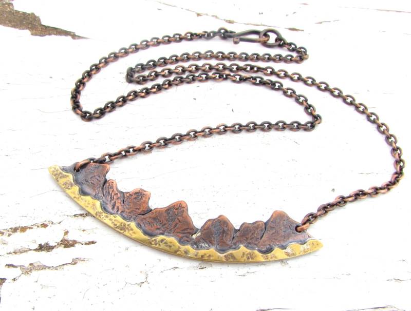 Berg Halskette, Bergkette Schmuck, Landschaft Anhänger, Gemischte Metall Kupfer Und Messing Anhänger von GarnetRoses