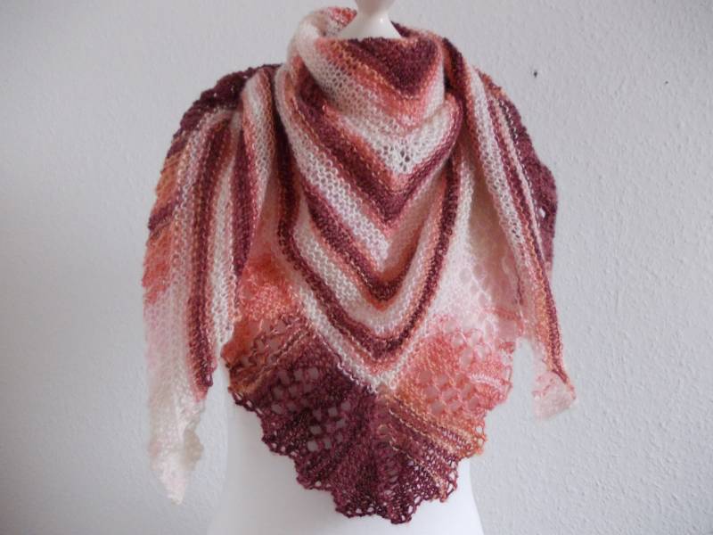 Kuschliges Dreiecktuch Mit Angora - Natur/Lachs/Rotbraun von Garnmaus