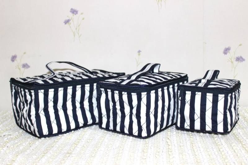 Set Von 3 Stück Baumwoll Kosmetik-/ Make Up-/ Personalisierte Reisetaschen - A 04 von GaroonBags