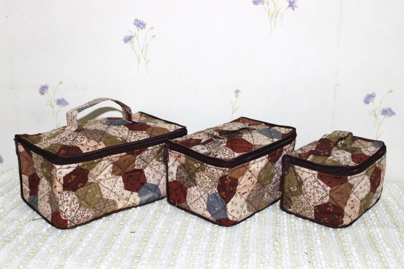 Set Von 3 Stück Baumwoll Kosmetik-/ Make Up-/ Personalisierte Reisetaschen - A 07 von GaroonBags