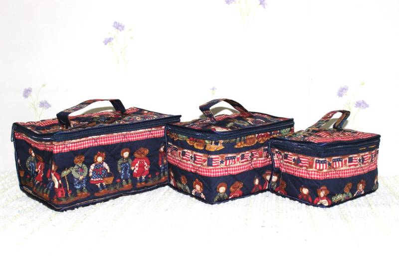 Set Von 3 Stück Baumwoll Kosmetik-/ Make Up-/ Personalisierte Reisetaschen - A 09 von GaroonBags