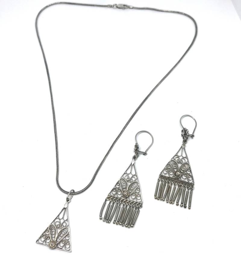 Filigrane Sterling Silber Dreieck Halskette, Handgemachter Handwerker Schmuck von GaspriAtelier
