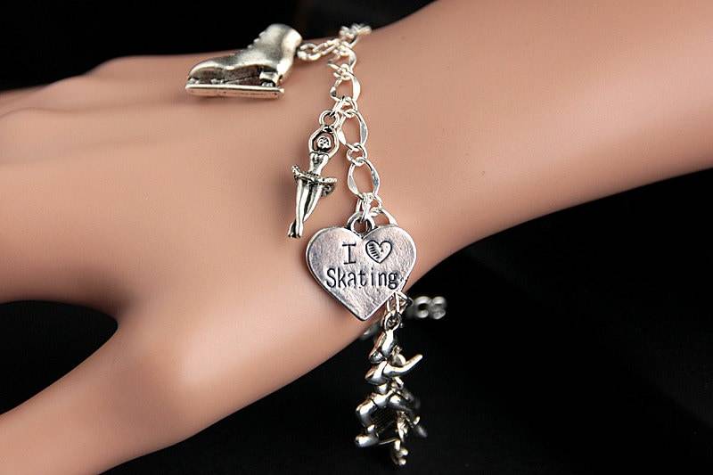Eiskunstlauf Armband. Schlittschuhlaufen Charm Sportarmband. Silberarmband. Sport Schmuck. Handmade von GatheringCharms