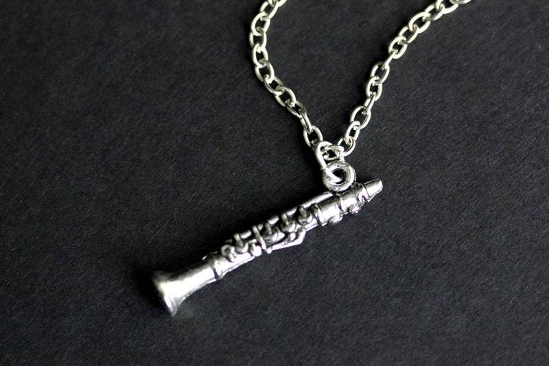 Klarinette Halskette. Musikinstrument Charme Musik-Halskette. Silber Musik Schmuck. Handgemachte von GatheringCharms