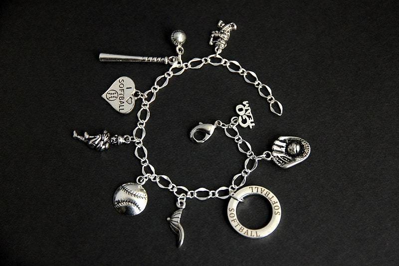 Softball Armband. Bettelarmband. Lover Sport Silberarmband. Schmuck. Handmade Schmuck von GatheringCharms
