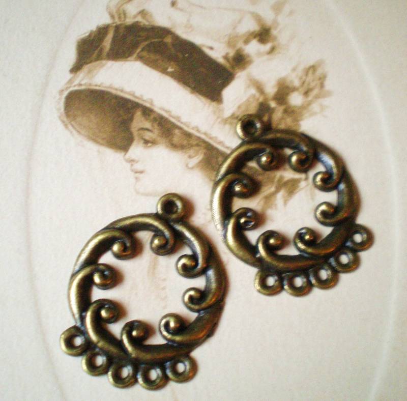 Bronze Ohrring-Schmuckzubehör Ohrring Kronleuchter Antike Metall 25 Mm 30 Qty 6 von GatheringSplendor