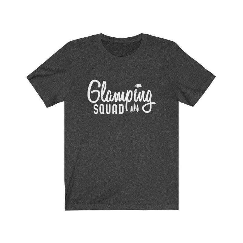 Glamping Kader T-Shirt Party Camper - Party-Squad Fancy Camping Wald Berge Luxus Camp Unisex Jersey Kurzarm-T-Shirt von GaticaApparel