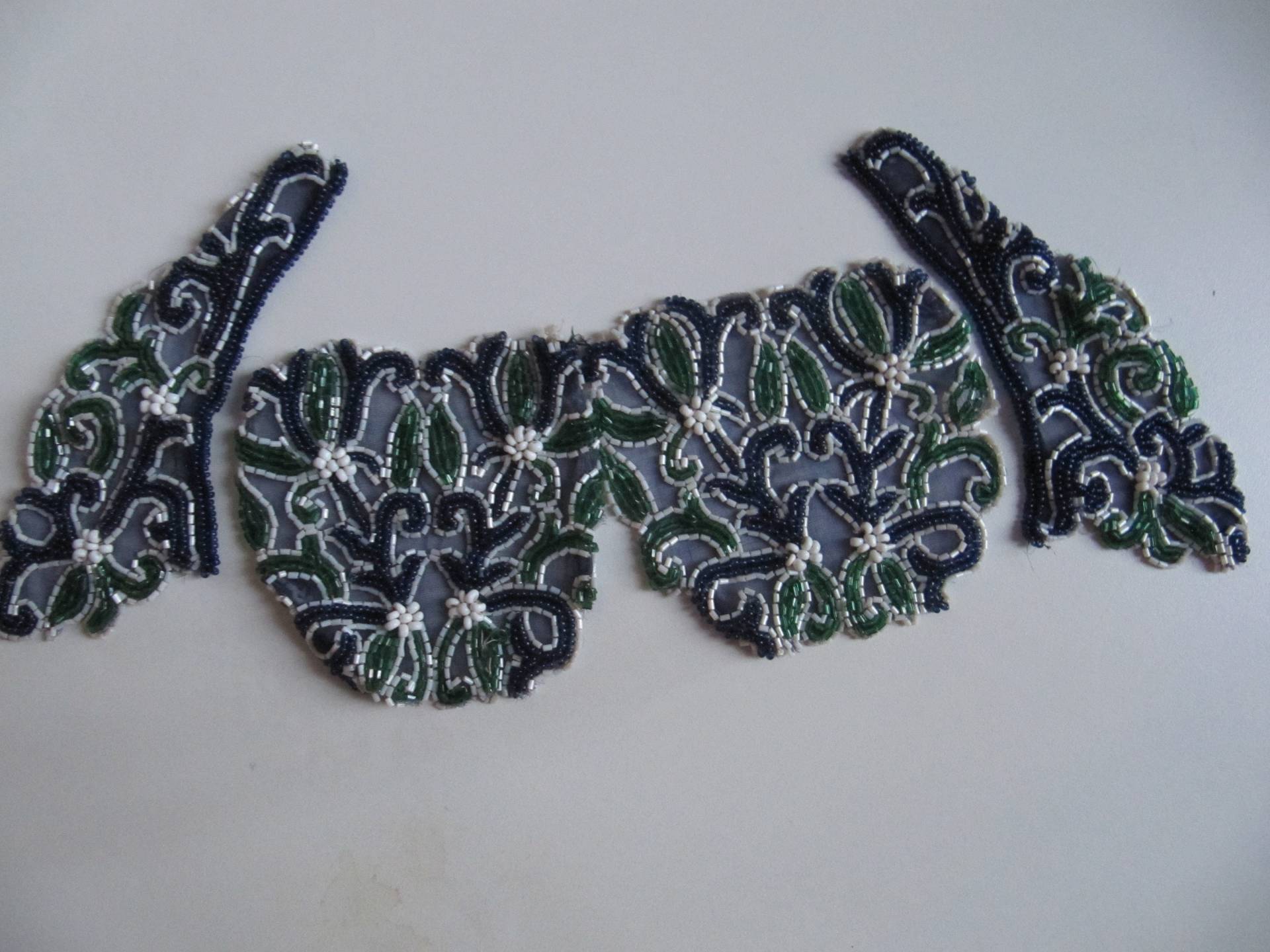 Bezauberndes Set Kragen/Perlenkragen Und Taschen, 30Er Jahre/30S-40Er Jahre/40S, Aus England Bezauberndes Set Kragen/Perlenkragen Und Taschen, 30Er Jahre/30S-40Er Jahre/40S, Aus England von GatsbyGlamourFashion