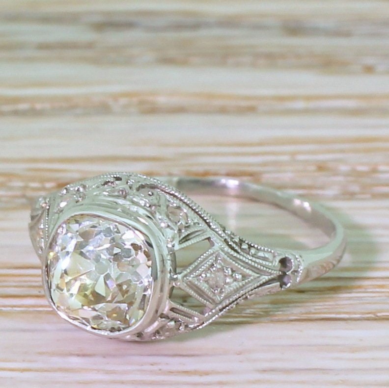 Art Deco 1, 44 Karat Alte Mine Geschnitten Diamant Verlobungsring, Ca. 1915 von GatsbyJewels