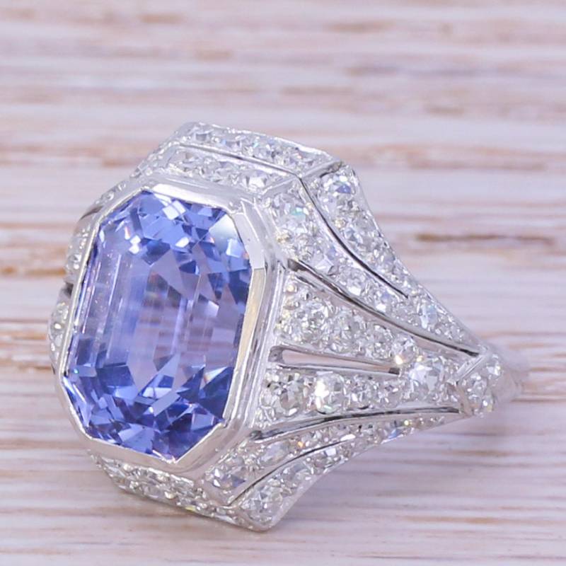 Art Deco 8, 90 Karat Natürlicher Ceylon Saphir & Diamant Ring, Circa 1920 Art Deco 8, 90 Karat Natürlicher Ceylon Saphir & Diamant Ring, Circa 1920 von GatsbyJewels