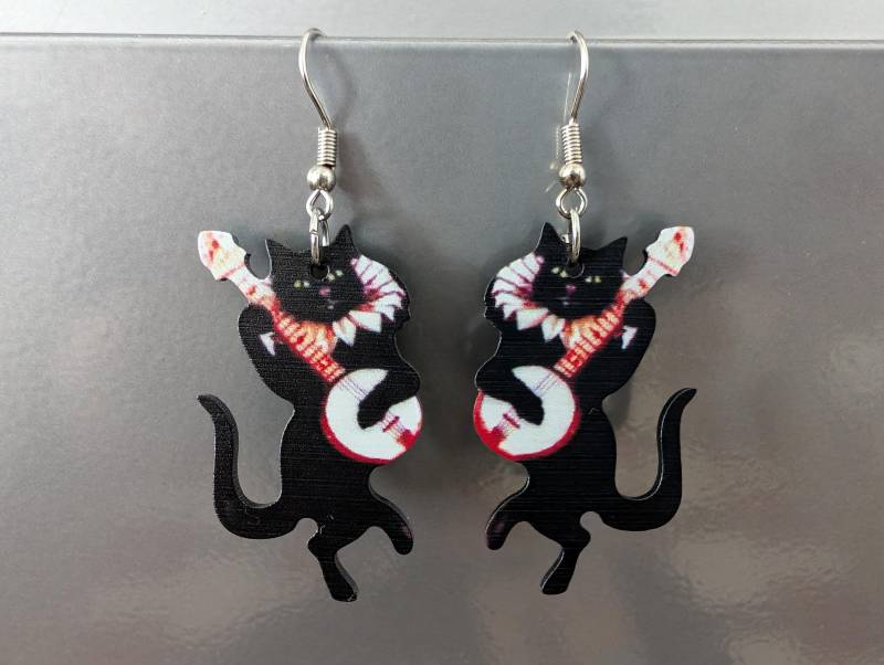 Bunte Hölzerne Statement Ohrringe Bunte Hölzerne Statement Ohrringe von Gattara99