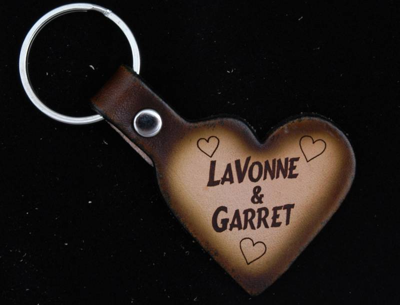 Personalisierter Leder Herz Schlüsselring von GavereLeather