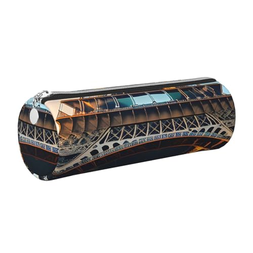 GaxfjRu Paris Eiffelturm Bild Runde Federmappe Kunstleder - Aufbewahrung für Stifte, Bleistifte, Marker, Kleinigkeiten Metall Reißverschluss mit Leder, silber, Einheitsgröße, Kartenhalter GaxfjRu Paris Eiffelturm Bild Runde Federmappe Kunstleder - Aufbewahrung für Stifte, Bleistifte, Marker, Kleinigkeiten Metall Reißverschluss mit Leder, silber, Einheitsgröße, Kartenhalter von GaxfjRu