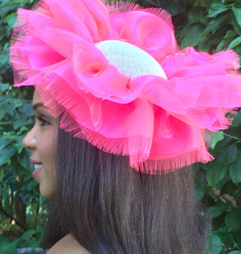 Hot Pink Organza Fascinator, Party Hut, Hochzeit Braut Trauzeuginnen Hut-Cocktail Hut-Silber Sinamay Hut Mit Rüschen-Wow von GeauxChapeauxHats