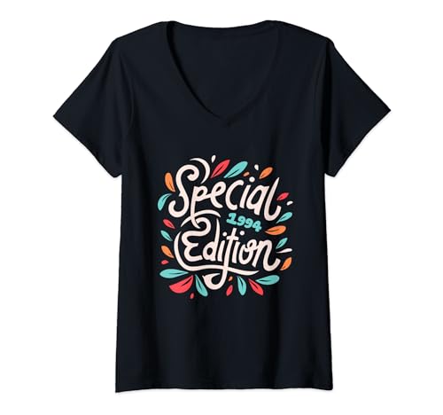 Damen Jahrgang 1994 Geburtstag Design Frauen Männer geboren 1994 T-Shirt mit V-Ausschnitt Damen Jahrgang 1994 Geburtstag Design Frauen Männer geboren 1994 T-Shirt mit V-Ausschnitt von GebGesch 1994 Geburtstag Geschenke