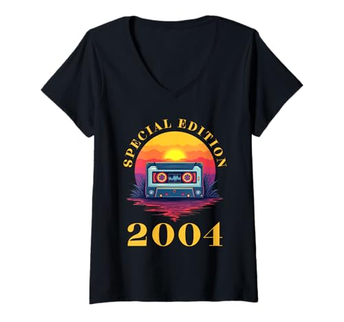 Damen 21 Jahre Jahrgang 2004 21 Geburtstag geboren 2004 T-Shirt mit V-Ausschnitt von GebGesch 2004 Geburtstag Geschenke