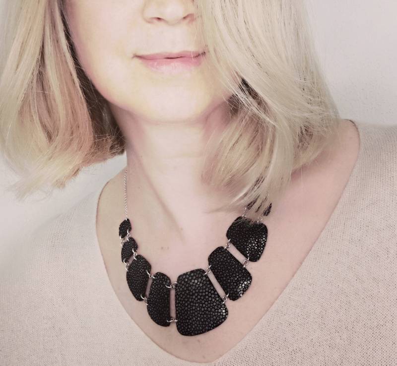 Collier Aus Rochenleder Stingray Leather Collier Aus Rochenleder Stingray Leather von GebertsShop