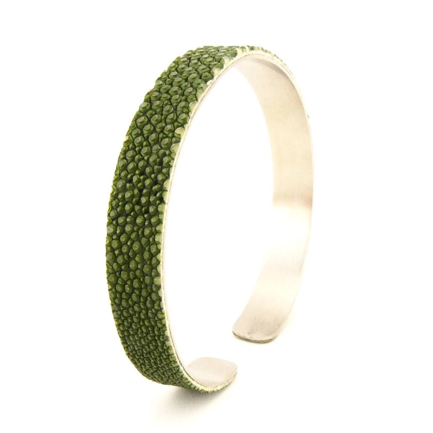 Genuine Stingray Leather Bracelet Stainless Steel Armreif Aus Rochenleder Genuine Stingray Leather Bracelet Stainless Steel Armreif Aus Rochenleder von GebertsShop