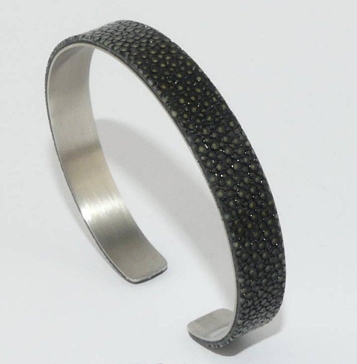 Genuine Stingray Leather Bracelet Stainless Steel Genuine Stingray Leather Bracelet Stainless Steel von GebertsShop