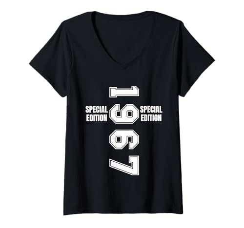 Damen Baujahr 1967 Geburtstag Geboren 1967 Jahrgang 1967 T-Shirt mit V-Ausschnitt Damen Baujahr 1967 Geburtstag Geboren 1967 Jahrgang 1967 T-Shirt mit V-Ausschnitt von Geburtstag 1967 Damen Jahrgang 1967 Herren