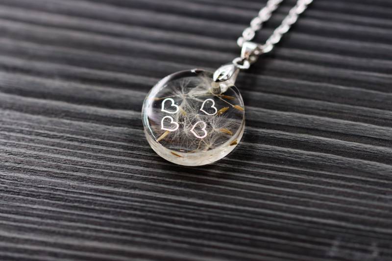 Anhänger "Herzen Pusteblume" Einzigartiger, Ausdrucksvoller Harz Schmuck Halskette Kette von Gedankenwunder