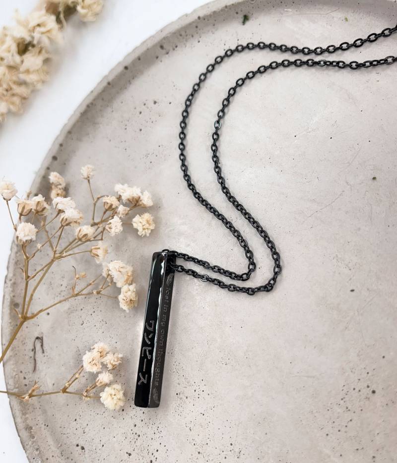 Gravur Säulenketten Für Name, Datum Zur Personalisierung Gravur Säulenketten Für Name, Datum Zur Personalisierung von Gedankenwunder