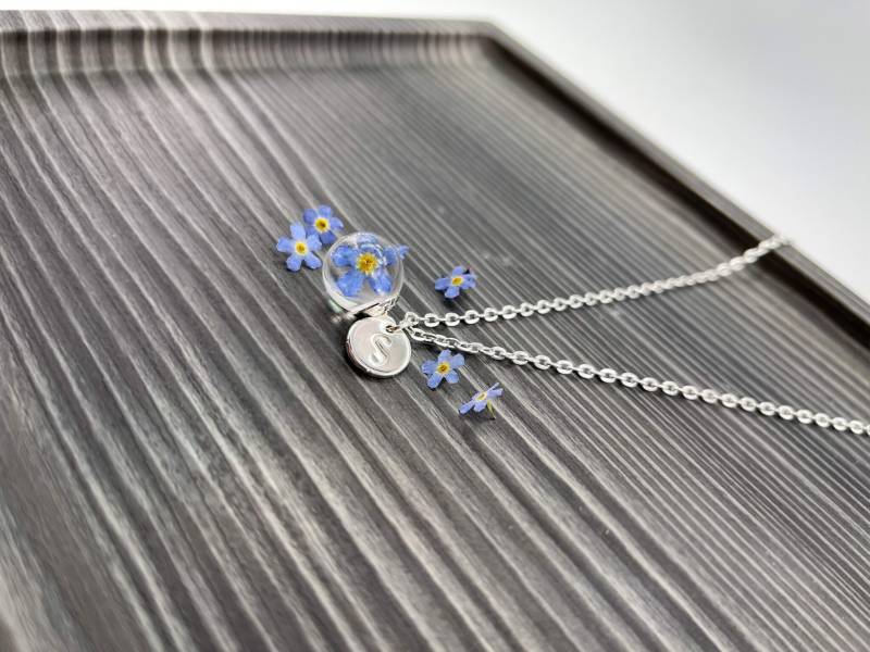 Kette "Vergissmeinnicht" Kugel Anhänger Harz Silber von Gedankenwunder