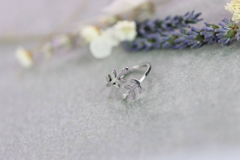 Ring Fingerranke in Silber von Gedankenwunder