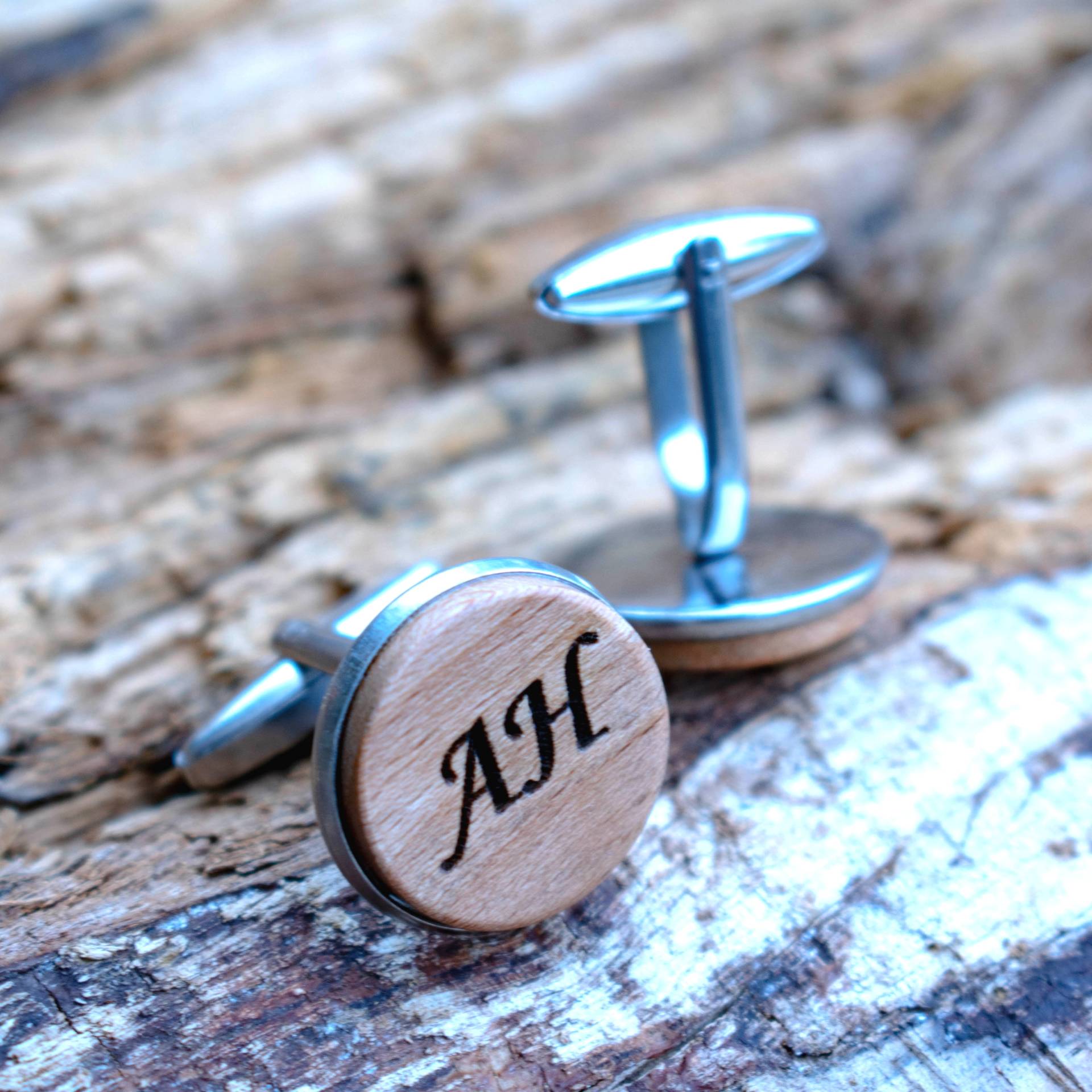 Holzmanschettenknöpfe 18mm, Holz Manschettenknöpfe Mit Initialen, Geschenk Für Mann, Freund, Hochzeiten, Verlobungen, Besondere Anlässe von GeddyShop