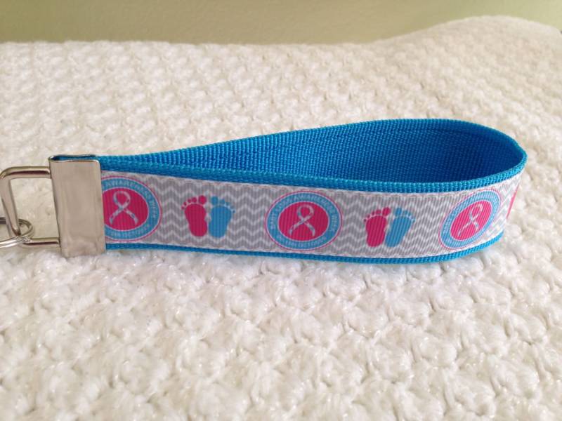 Blaue Schlüsselanhänger Für Den Verlust Von Säuglingen Und Kleinkinder Blaue Schlüsselanhänger Für Den Verlust Von Säuglingen Und Kleinkinder von GeekOutSewing